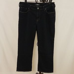 EUC Silver Jeans Avery Capri SZ14/L22.5